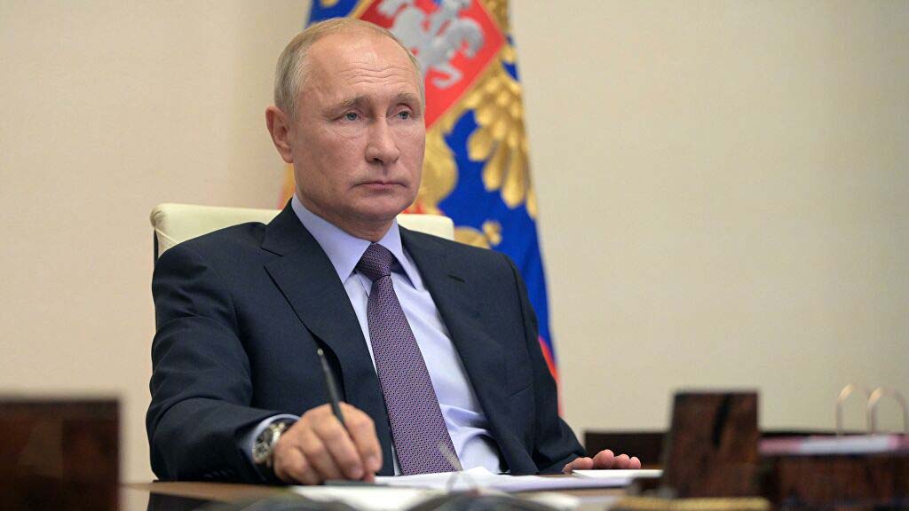 Путин поднял штрафы для компаний до 300 000 рублей с марта 2021 года